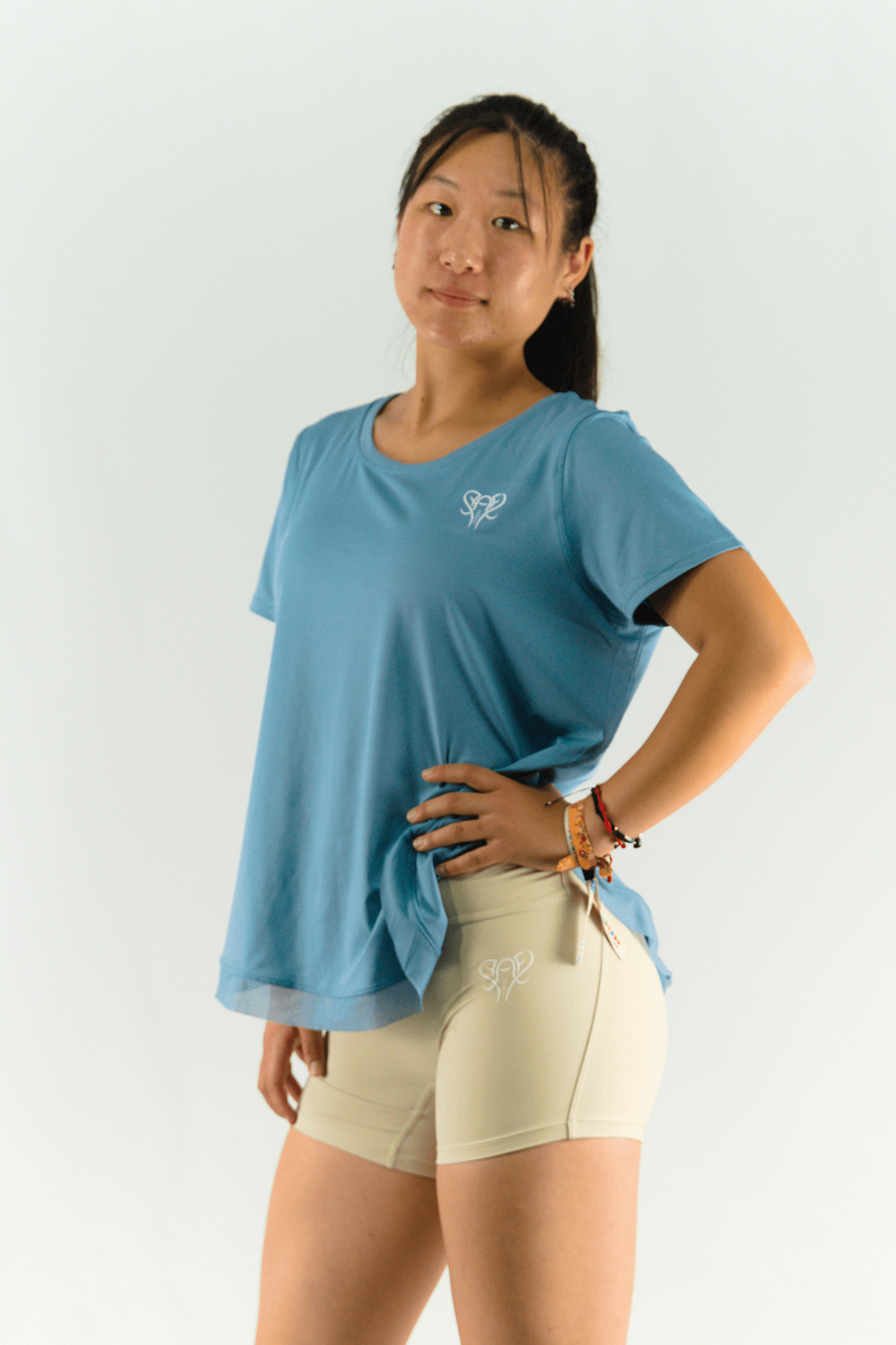 Shorts Deportivo Mujer Clásico Beige